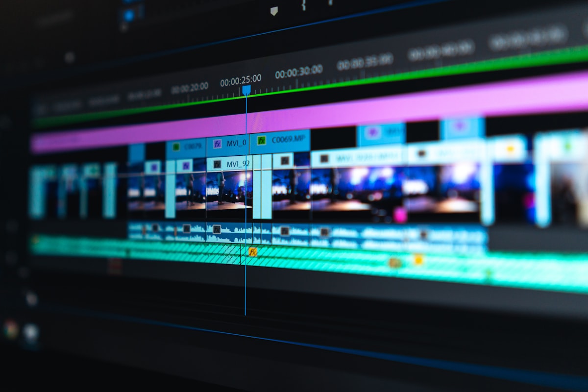 Regia professionale e telecamera 4K in studio video